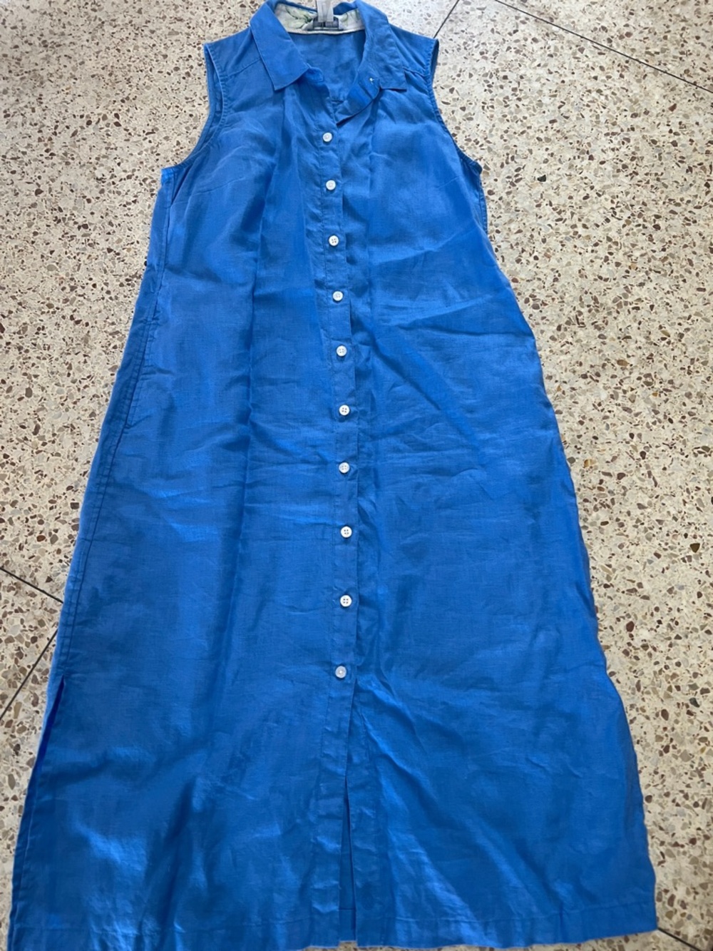 Tommy Bahama Sleeveless Button-Front Linen Midi Dress in Bright Blue